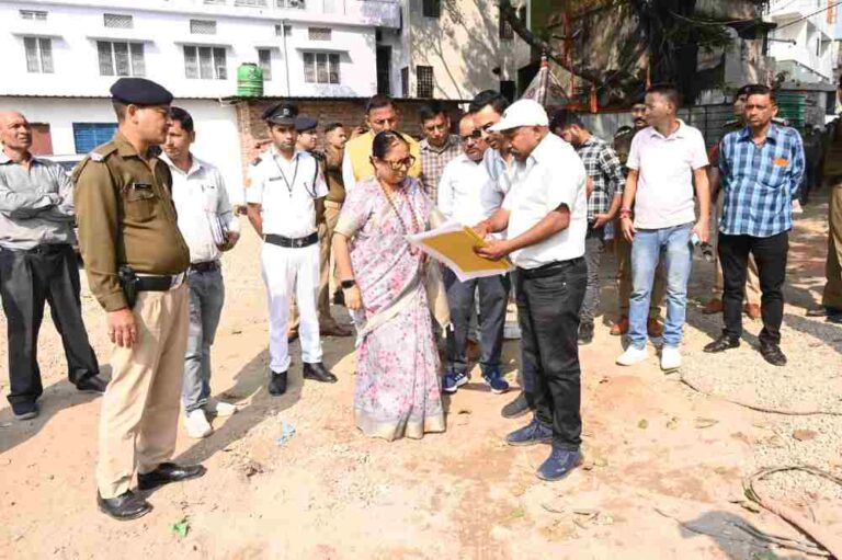 विधानसभा अध्यक्ष ऋतु खण्डूडी भूषण ने कोटद्वार रोडवेज बस अड्डे के पुनः निर्माण कार्य का किया निरीक्षण