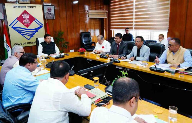 राज्य के समग्र विकास के लिए हम सबको नई कार्य संस्कृति के साथ आगे बढ़ना है:मुख्यमंत्री