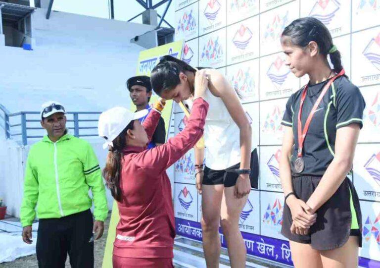 देहरादून में जनपद स्तरीय खेल महाकुंभ का मंत्री रेखा आर्या ने किया शुभारंभ, दोहराई खिलाड़ियों को हर स्तर पर समर्थन देनी की प्रतिबद्धता