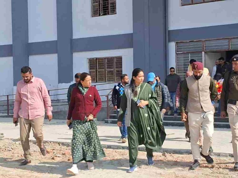 प्रदेश के खेल इंफ़्रास्ट्रक्चर में मील का पत्थर साबित होगा लेलू में बन रहा बहुउद्देशीय क्रीड़ा हॉल – रेखा आर्या