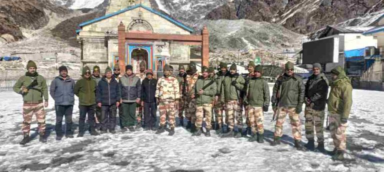 सुरक्षा की दृष्टि से केदारनाथ धाम में आईटीबीपी के जवानों की तैनाती कर दी गई है