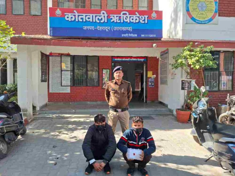 नकली गोल्ड से लोन लेने वाले उत्तर प्रदेश के 02 शातिर अभियुक्त आए दून पुलिस की गिरफ्त में