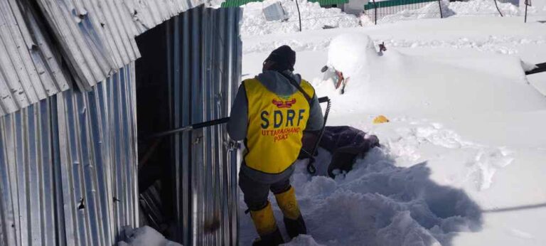 माणा एवलांच हादसे में 8 श्रमिकों की मौत