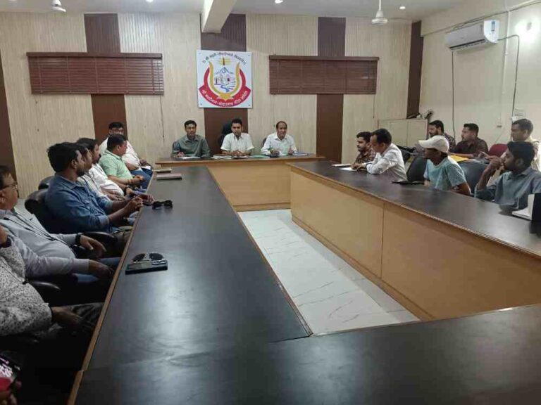 बीकेटीसी की हैलीकॉप्टर शटल सेवा एवं चार्टर हैली प्रतिनिधियों से बैठक