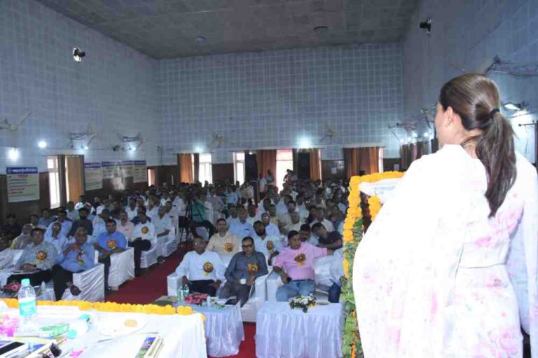 इंजीनियरिंग में भी बढे महिलाओं की भागीदारी : रेखा आर्या