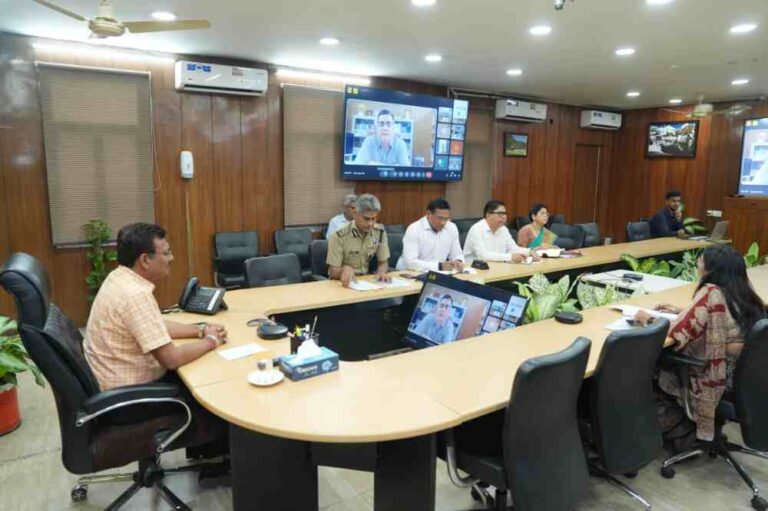 श्रद्धालुओं की सुखद यात्रा और सकुशल वापसी हमारी प्राथमिकताः मुख्य सचिव