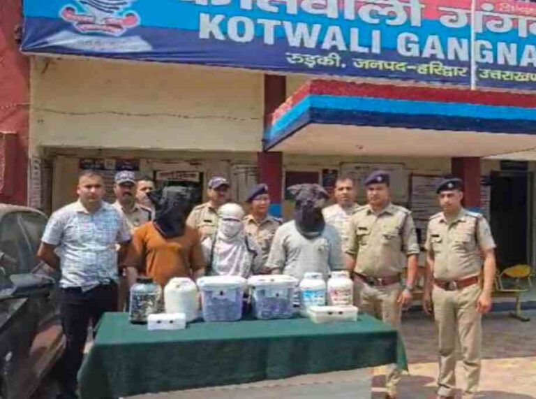 महिला ने पति और देवर के साथ मिलकर अपने ही पिता के घर डाला डाका, पुलिस ने किया गिरफ्तार