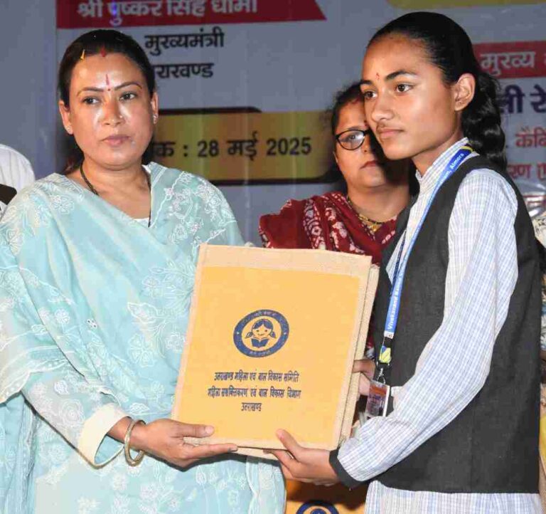 सृष्टि की सृजनकर्ता है नारी : रेखा आर्या