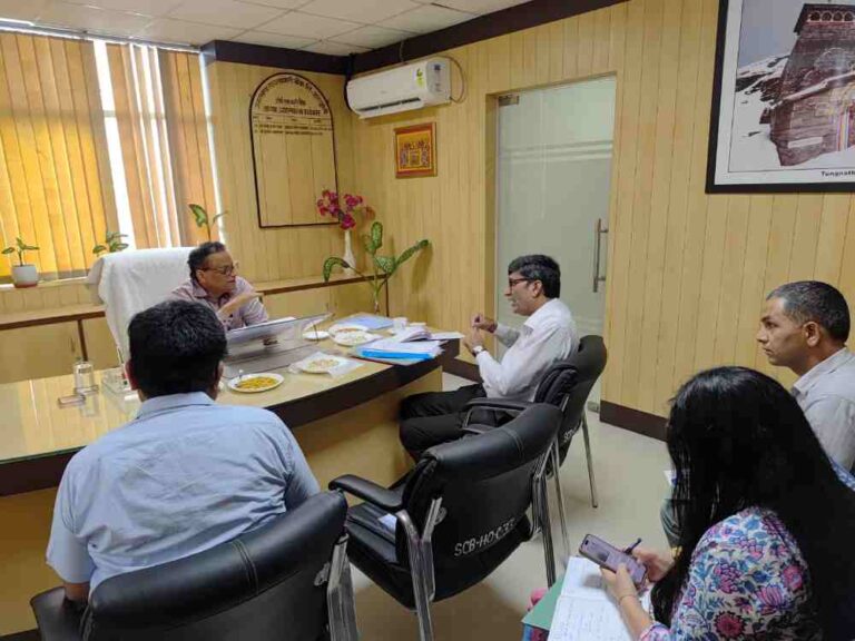 बैंक ऋण वितरण में कमी को लेकर सचिव ने जताई नाराजगी 