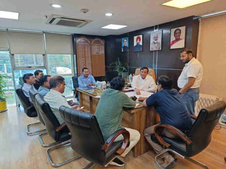 MDDA उपाध्यक्ष बंशीधर तिवारी ने आढत बाजार को लेकर की समीक्षा बैठक