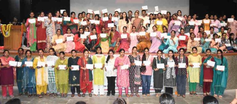 प्रदेश के भविष्य को संवारने की जिम्मेदारी आंगनवाड़ी कार्यकत्रियों पर : रेखा आर्या