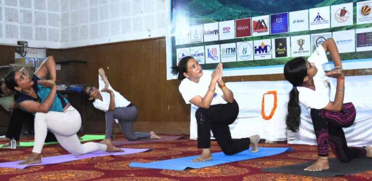 विश्व को भारतीय ज्ञान परंपरा का वरदान है योग : रेखा आर्या