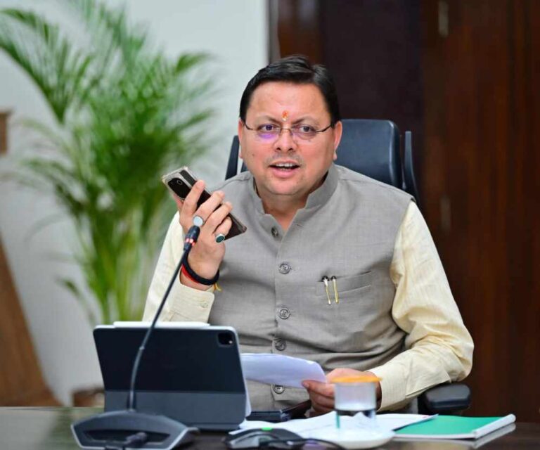 CM हेल्पलाइन 1905 में 180 दिन से अधिक समय से लंबित शिकायतों के समाधान नहीं होने पर मुख्यमंत्री ने जताई नाराजगी
