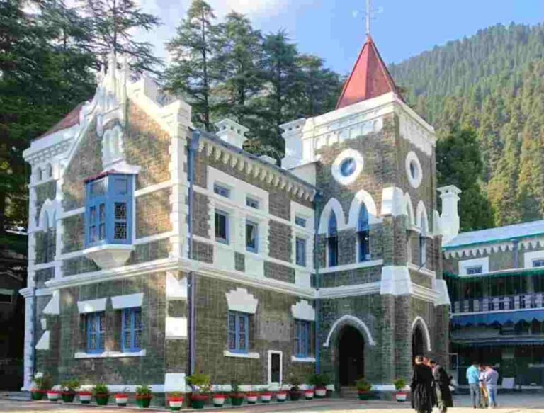 उत्तराखंड में सांसद, विधायकों के आपराधिक मामलों पर हाईकोर्ट सख्त, 26 सितंबर तक सरकार से मांगा जवाब