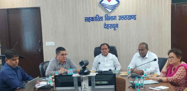 सहकारिता मंत्री डॉ. धन सिंह रावत ने दी सख्त चेतावनी — सहकारिता सुधारों में लाएं तेजी, जिला सहकारी बैंकों का एनपीए हर हाल में 5% से नीचे लाएं