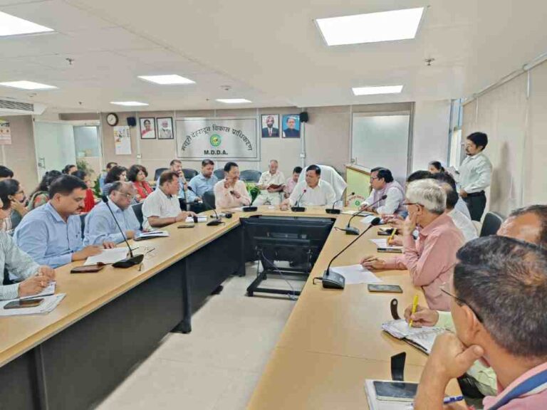 MDDA उपाध्यक्ष बंशीधर तिवारी का सख्त संदेश — “अब चेत जाएं, अवैध निर्माण करने वालों को बख्शा नहीं जाएगा”