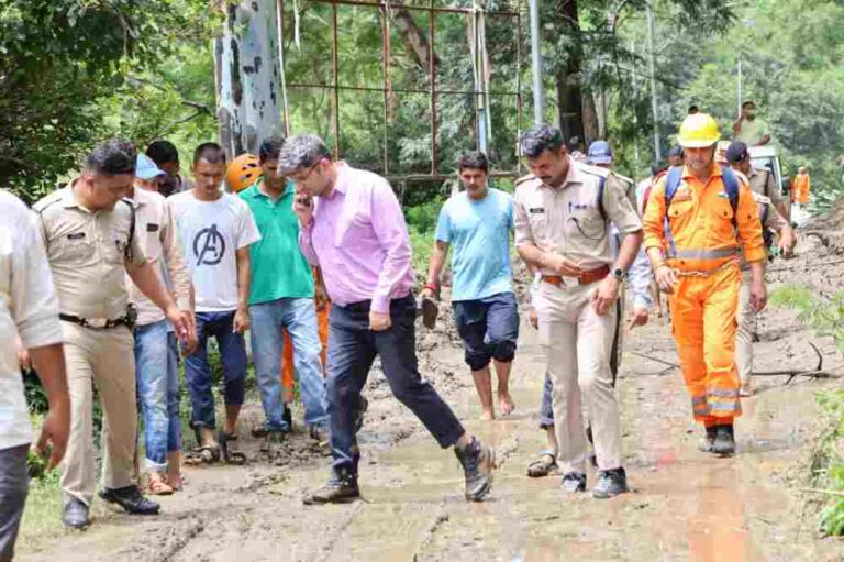 थराली मे जारी, राहत एवं बचाव अभियान