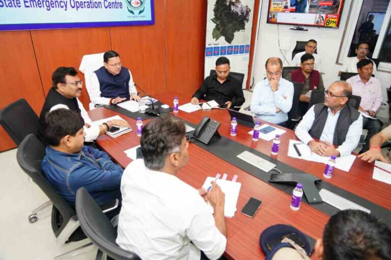 सीएम धामी ने थराली सहित सभी आपदाग्रस्त क्षेत्रों में पूर्णत क्षतिग्रस्त मकानों हेतु ₹ 5 लाख की सहायता राशि तत्काल प्रभावितों को जारी करने के निर्देश दिए