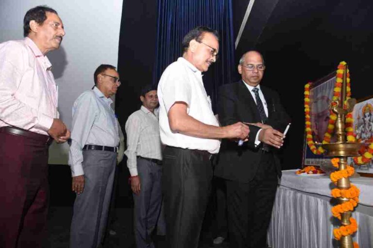 इंस्टिट्यूशन ऑफ इंजीनियर्स इंडिया द्वारा इंजीनियर्स डे पर अत्याधुनिक प्रौद्योगिकी एवं अभियांत्रिकीय उत्कृष्टता विषय पर पर मंथन