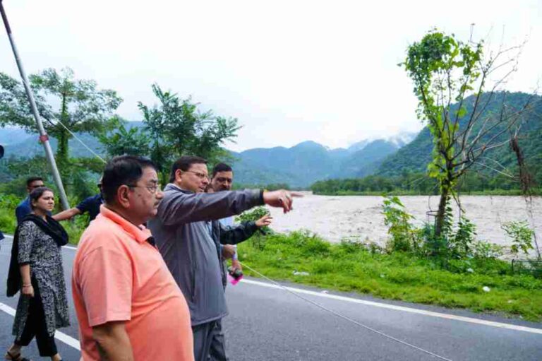 जन्मदिवस पर प्राकृतिक आपदा के मोर्चे पर जूझते रहे मुख्यमंत्री धामी