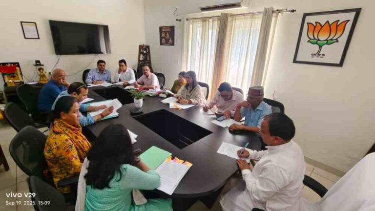 कोर्ट को सौंपी जायेगी शिक्षकों की वरिष्ठता सूचीः डॉः धन सिंह रावत