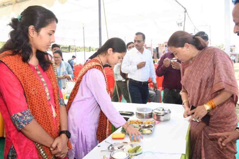 सहकारिता से मजबूत हुई ग्रामीण अर्थव्यवस्था : रेखा आर्या