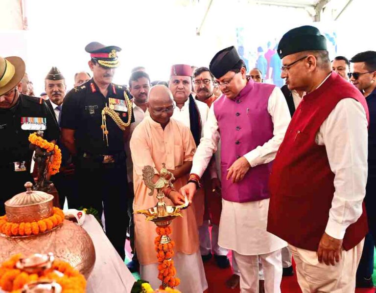 वीरगाथाओं को नमन करते हुए मुख्यमंत्री धामी ने की महत्वपूर्ण घोषणाएँ