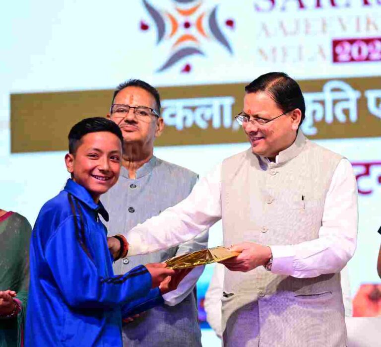 सरस मेला ग्रामीण संस्कृति, कौशल और उद्यमिता को राष्ट्रीय पहचान दिलाने का मंच: सीएम