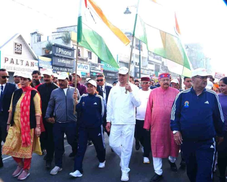 यूनिटी मार्च में सड़क पर उतरा दून