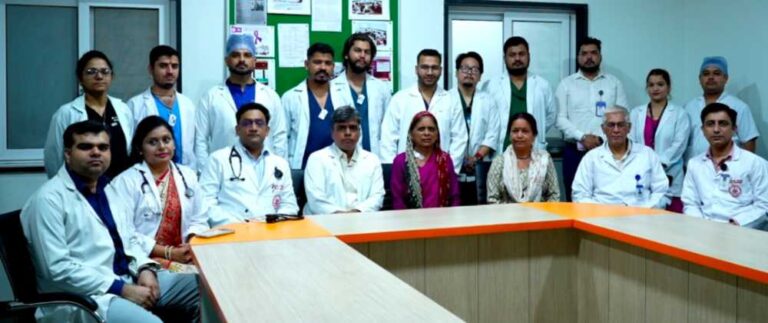 दिल के उपचार में नई क्रांति उत्तराखंड में पहली बार सफल ड्यूल ट्रांसकैथेटर वाल्व रिप्लेसमेंट