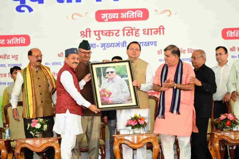 राज्य स्थापना की रजत जयंती पर मुख्यमंत्री ने किया ‘पूर्व सैनिक सम्मेलन’ का उद्घाटन “उत्तराखंड की पहचान है,वीरता और समर्पण से -मुख्यमंत्री