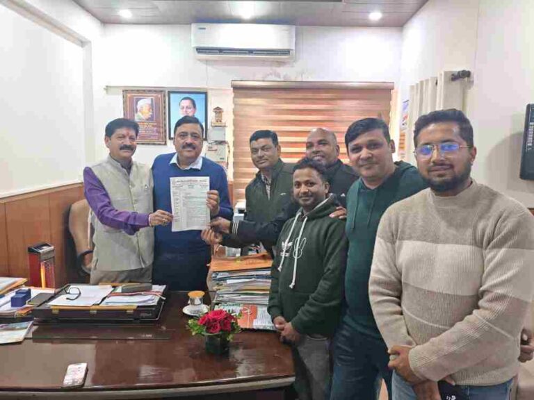 राज्य निगम कर्मचारियों की लंबित मांगों पर हाई पावर कमेटी से शीघ्र निर्णय का आश्वासन