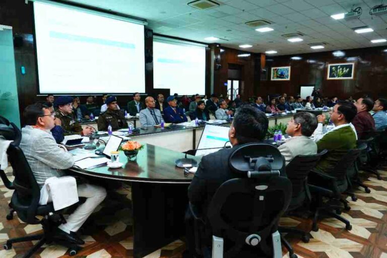 सीएम धामी के सख्त निर्देश: कानून व्यवस्था से कोई समझौता नहीं