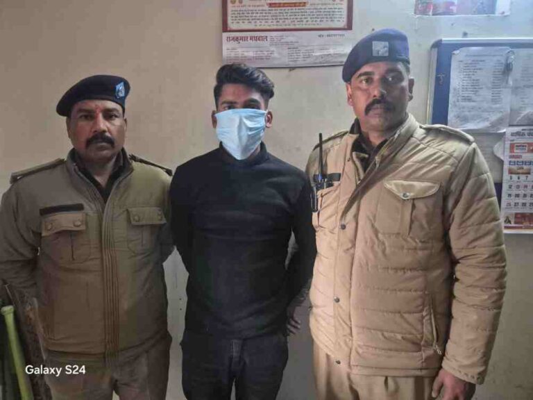 युवक ने इसलिए की युवती की गला रेत कर हत्या