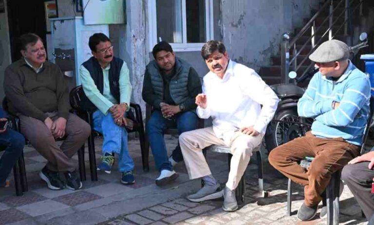 कांग्रेस ने 16 फरवरी को राजभवन घेराव की तैयारी को लेकर की बैठक